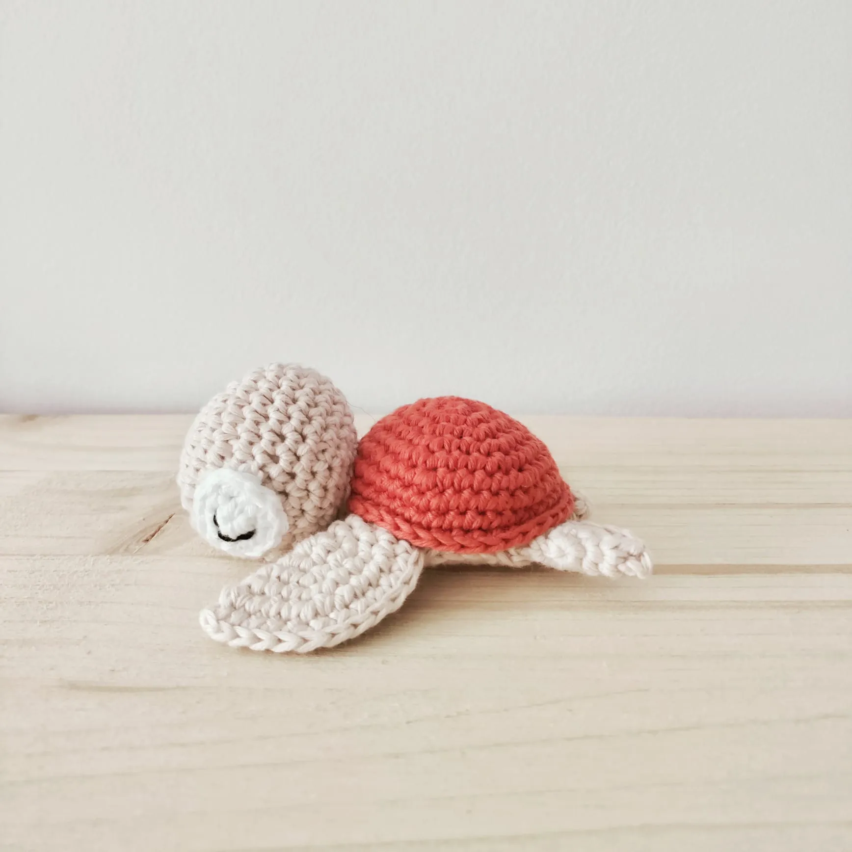 Tortuga crochet sonajero - Imagen 8